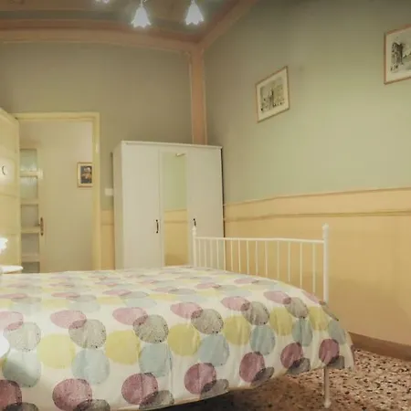 Al Diecisette Bed & Breakfast